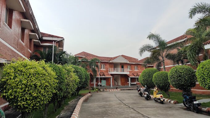 Courtyard walkway between buildings