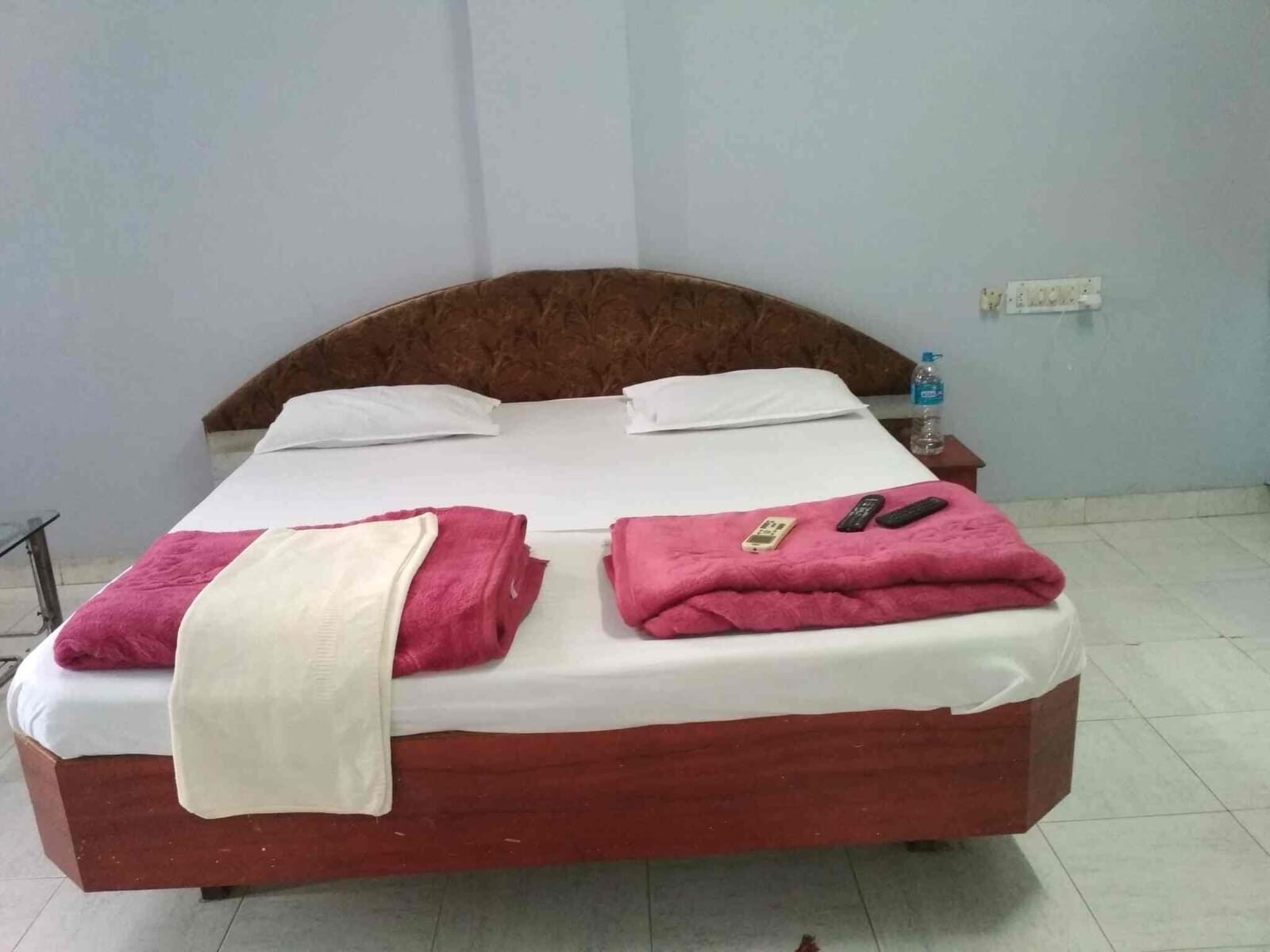 Standard room at Yatri Nivas Guest House with double bed